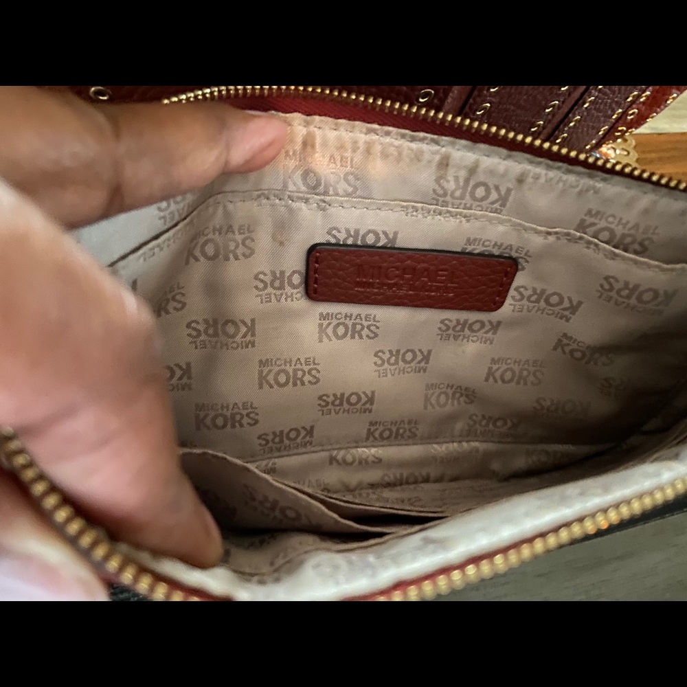 Michael Kors purse & wallet - Picture 5 of 16